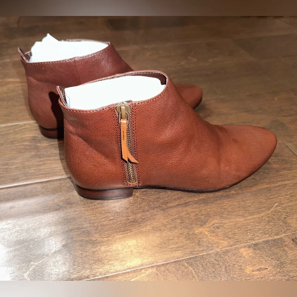 Cole Haan Belmont Leather Ankle Boot Chestnut Brown Minimalist Everyday Size 7.5